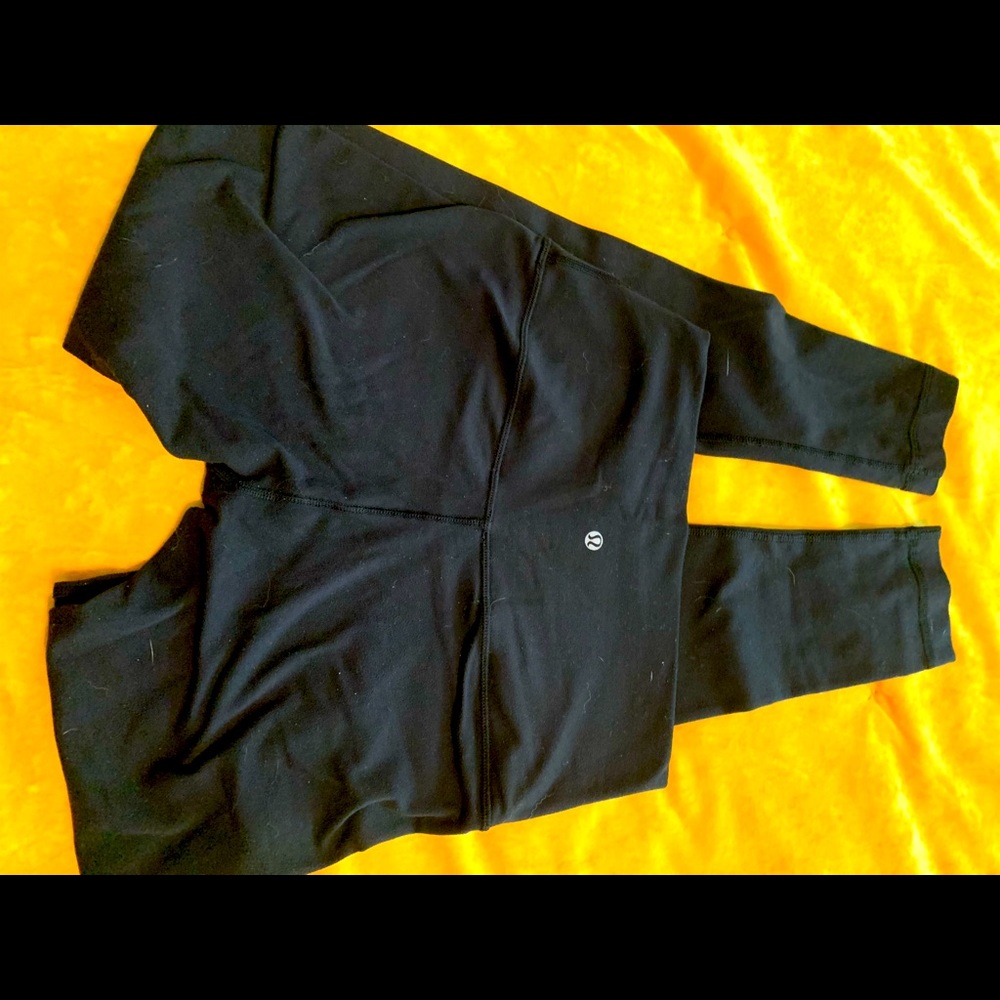 Lululemon 🍋wunder unders sz 8